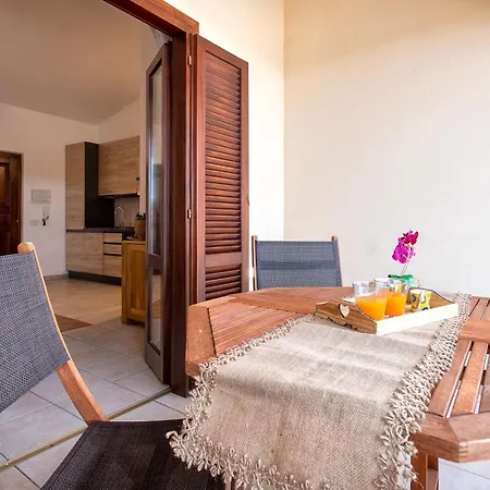 Appartement House San Teodoro Center