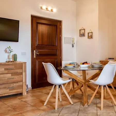 House San Teodoro Center Apartman San Teodoro