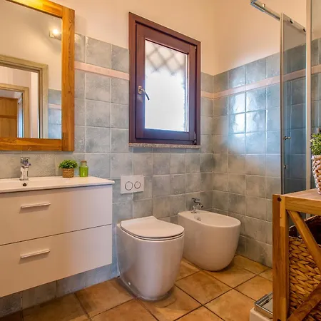 House San Teodoro Center *