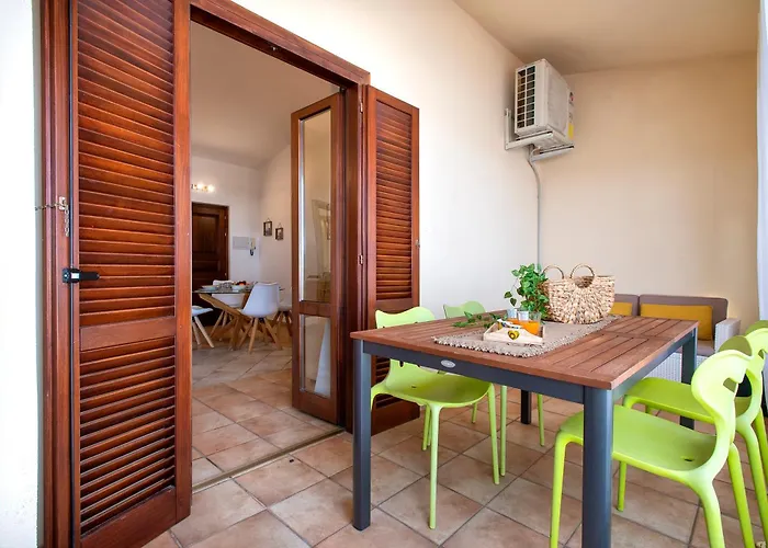 House San Teodoro Center Сан-Теодоро